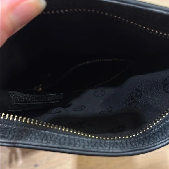 Tory Burch Black Crossbody Bag - Picture 6 of 11